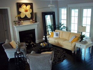 Seawatch Brisette family room after finishing touches by R. Richardson Interiors